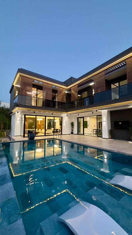 Современная 5-комнатная вилла 264 м² премиум-класса с частным бассейном и джакузи на крыше - фото № 78