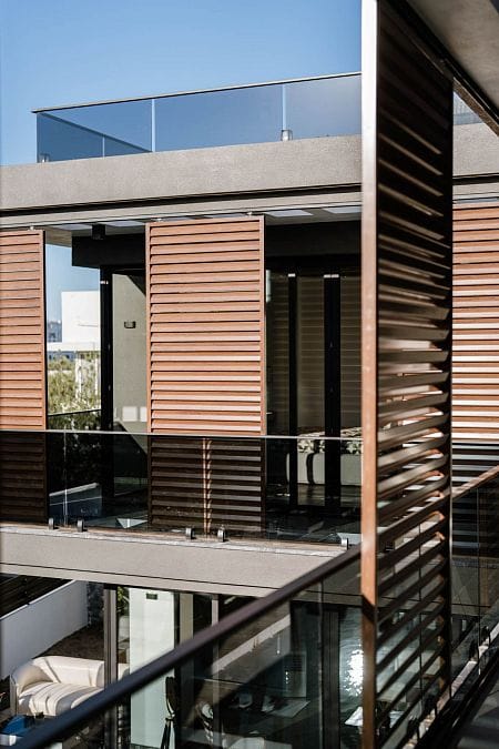 Современная 5-комнатная вилла 264 м² премиум-класса с частным бассейном и джакузи на крыше - фото № 79