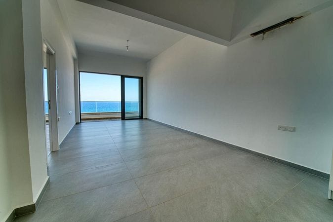 4-комнатный пентхаус 114 м² с бассейном на крыше и неперекрываемыми видами на море! - фото № 2