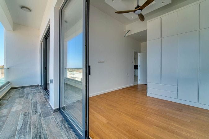 4-комнатный пентхаус 114 м² с бассейном на крыше и неперекрываемыми видами на море! - фото № 5