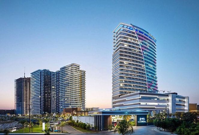 Студия 44 м² с террасой 10 м² в элитном комплексе в 700 метрах от пляжа - фото № 1