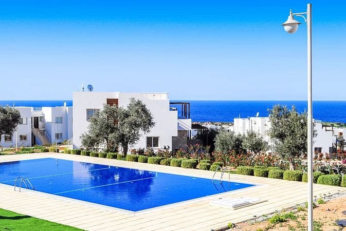 4-комнатные апартаменты 90 м² с террасой 23 м² с мебелью и техникой - фото № 1