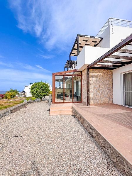 4-комнатные апартаменты 90 м² с террасой 23 м² с мебелью и техникой - фото № 16