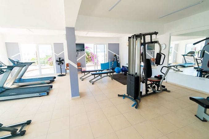 4-комнатные апартаменты 90 м² с террасой 23 м² с мебелью и техникой - фото № 31