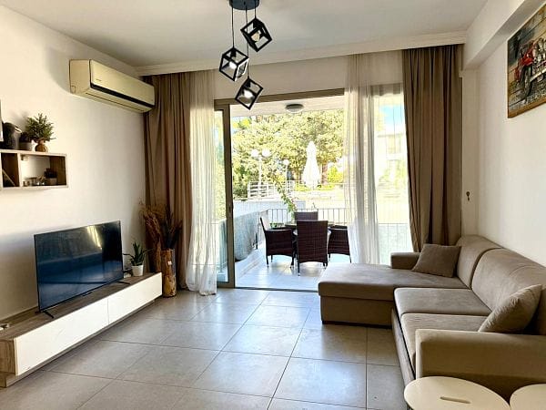 3-комнатный пентхаус 61 м² с террасой на крыше 44 м² полностью меблирован - фото № 2