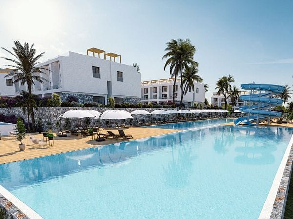 Студия 46 м² с балконом 6 м² в комплексе у моря - фото № 3