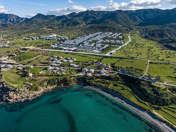 Студия 46 м² с балконом 6 м² в комплексе у моря - фото № 64