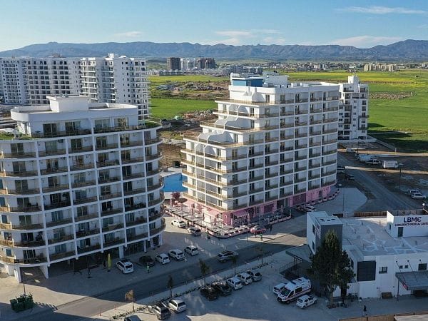 Студия 47 м² с балконом 7 м² и полной меблировкой - фото № 2