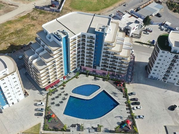 Студия 47 м² с балконом 7 м² и полной меблировкой - фото № 3