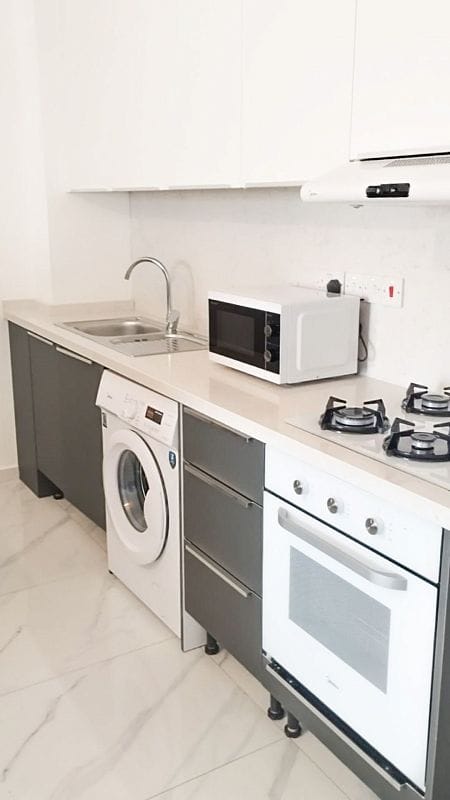 Студия 47 м² с балконом 7 м² и полной меблировкой - фото № 6