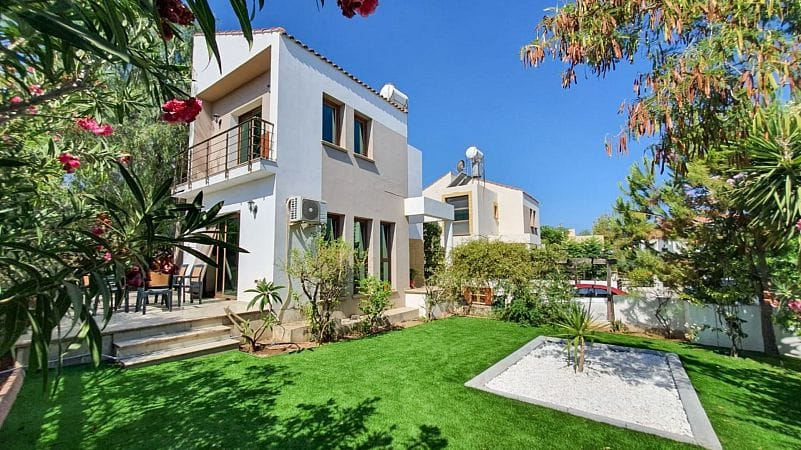 4-комнатная вилла 124 м² с собственным участком земли в 300 метрах от моря! - фото № 1