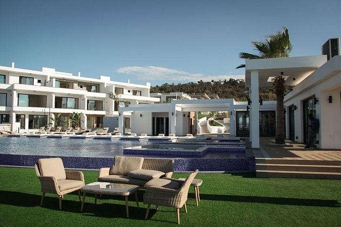 2-комнатные апартаменты 67 м² в элитном комплексе в 100 метрах от собственного пляжа - фото № 61