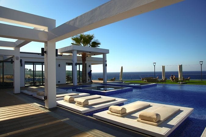 2-комнатные апартаменты 67 м² в элитном комплексе в 100 метрах от собственного пляжа - фото № 72