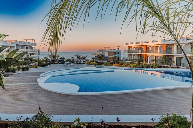 3-комнатные апартаменты 68 м² с террасой 13 м² в элитном комплексе в 100 метрах от пляжа - фото № 7