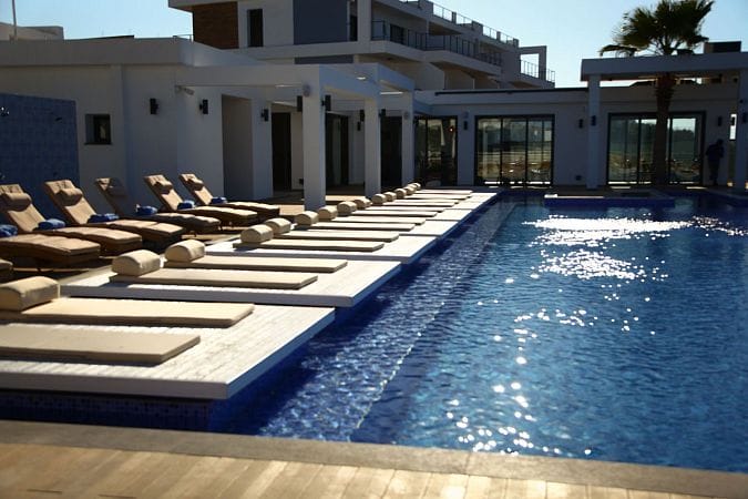 3-комнатные апартаменты 68 м² с террасой 13 м² в элитном комплексе в 100 метрах от пляжа - фото № 56