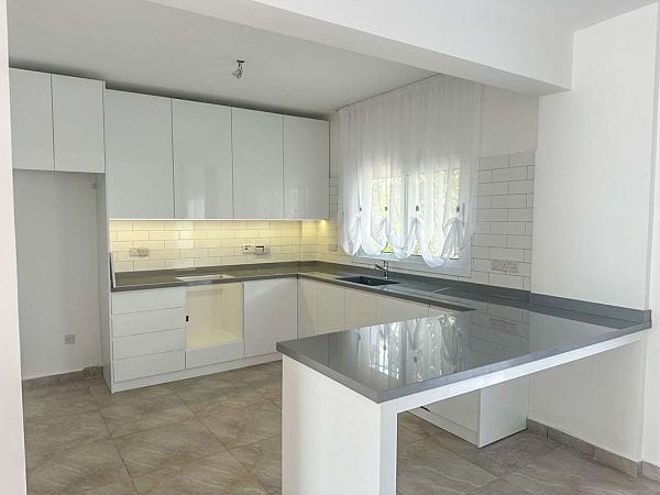 5-комнатная вилла 154 м² с террасой 12 м² и садом в 200 метрах от пляжа - фото № 9