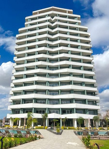 Студия 47 м² с мебелью и техникой и прямым видом на море - фото № 6