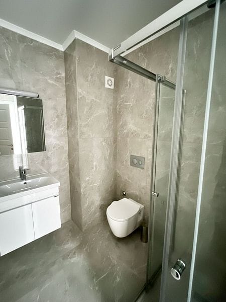 Студия 47 м² с мебелью и техникой и прямым видом на море - фото № 15