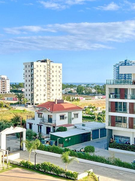 Студия 47 м² с мебелью и техникой и прямым видом на море - фото № 19