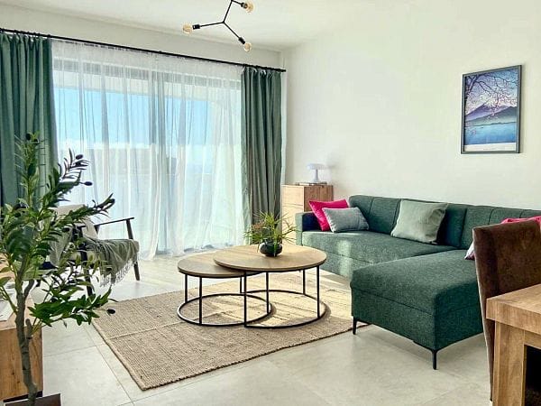 3-комнатный пентхаус 83 м² с террасой на крыше 60 м² и полным дизайн-пакетом в 200 метрах от моря! - фото № 2