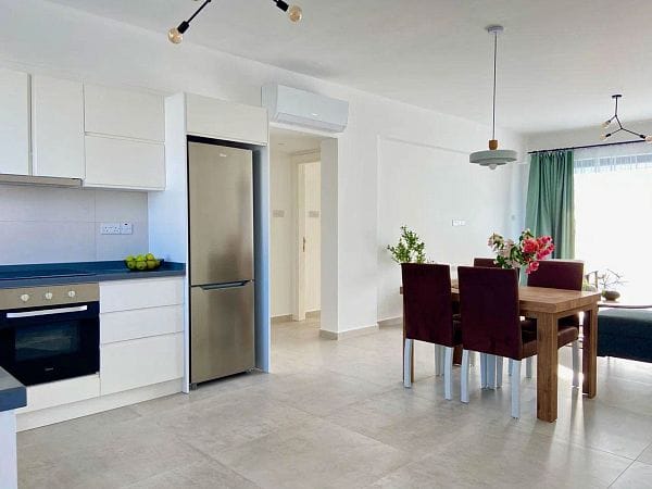 3-комнатный пентхаус 83 м² с террасой на крыше 60 м² и полным дизайн-пакетом в 200 метрах от моря! - фото № 6