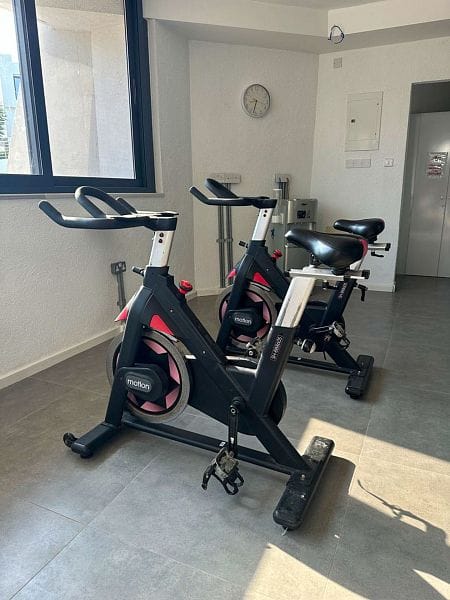 3-комнатный пентхаус 83 м² с террасой на крыше 60 м² и полным дизайн-пакетом в 200 метрах от моря! - фото № 14