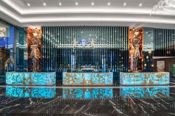 2-комнатные апартаменты 46 м² с дизайн пакетом в элитном комплексе в 750 метрах от пляжа - фото № 4