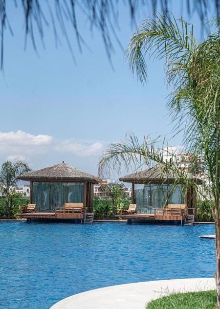 2-комнатные апартаменты 46 м² с дизайн пакетом в элитном комплексе в 750 метрах от пляжа - фото № 21