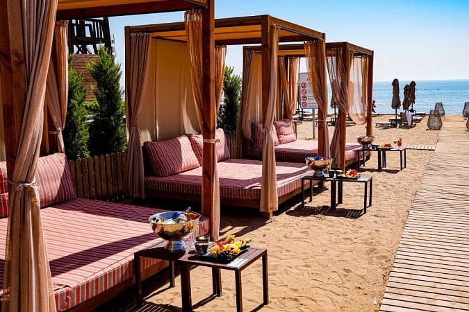 2-комнатные апартаменты 46 м² с дизайн пакетом в элитном комплексе в 750 метрах от пляжа - фото № 31