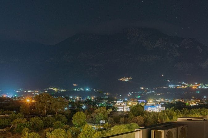 Студия пентхаус 47 м² с террасой на крыше 33 м² и дизайн пакетом в красивом комплексе в Каршияке - фото № 65