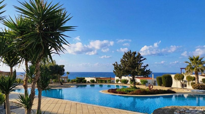 2-комнатные апартаменты 61 м² с видом на море - фото № 1