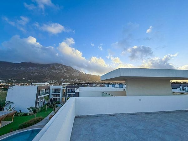 Студия пентхаус 47 м² с террасой на крыше 33 м² и дизайн пакетом в красивом комплексе в Каршияке - фото № 11