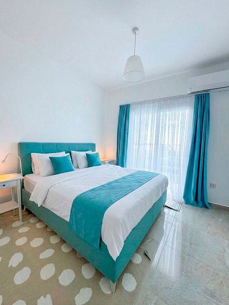 3-комнатные апартаменты 77 м² с видом на море и горы - фото № 16