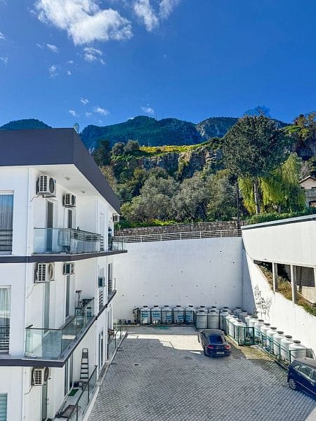 3-комнатные апартаменты 77 м² с видом на море и горы - фото № 19