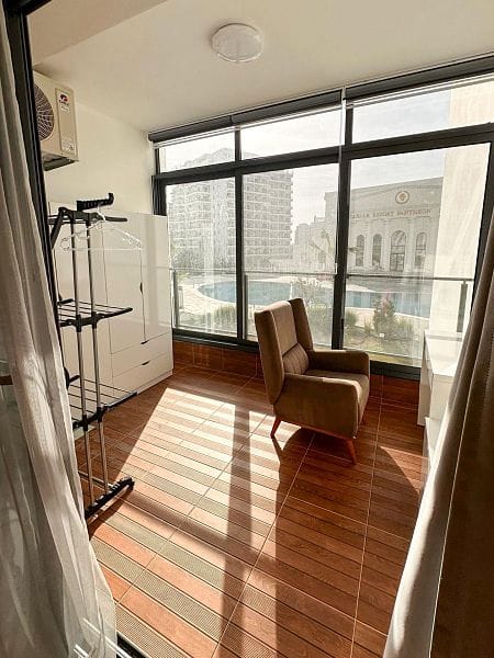 Студия 52 м² с балконом 8 м², мебелью и техникой в курортном комплексе - фото № 8