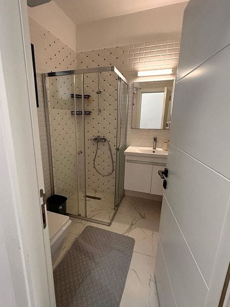 Студия 52 м² с балконом 8 м², мебелью и техникой в курортном комплексе - фото № 9