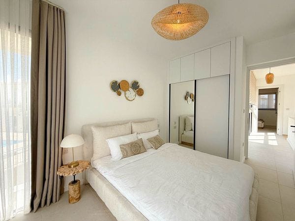 Полностью меблированная 3-комнатная вилла 142 м² с приватным бассейном  - фото № 21