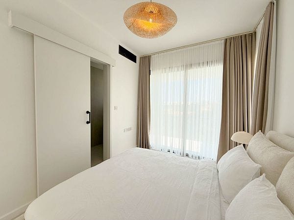 Полностью меблированная 3-комнатная вилла 142 м² с приватным бассейном  - фото № 42