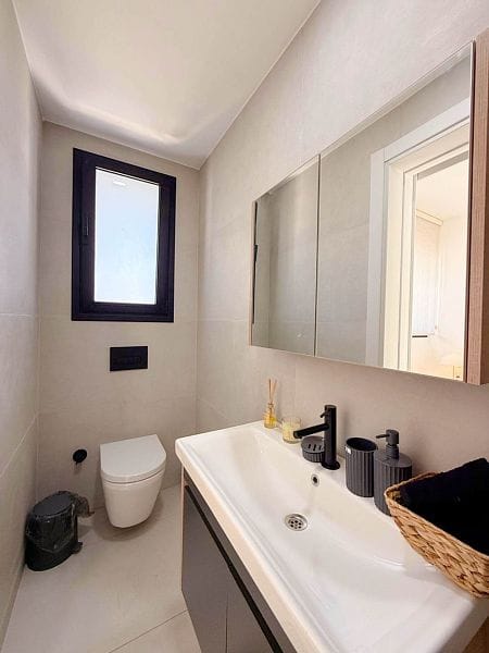 Полностью меблированная 3-комнатная вилла 142 м² с приватным бассейном  - фото № 48