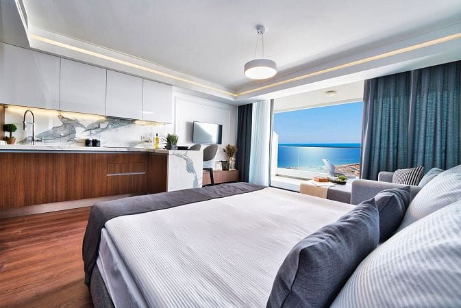 Студия 53 м² с террасой в элитном комплексе в 700 метрах от пляжа - фото № 8