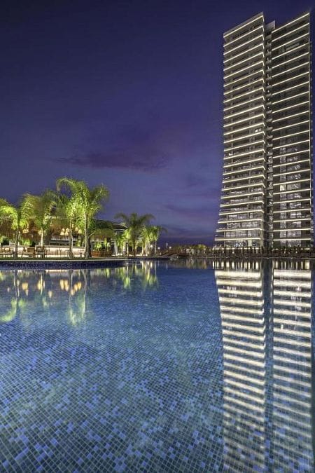 Студия 53 м² с террасой в элитном комплексе в 700 метрах от пляжа - фото № 18