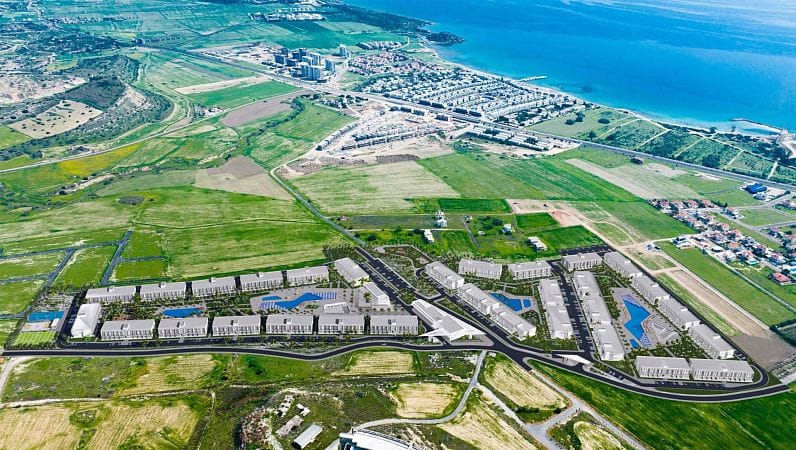 Студия 48 м² с двумя балконами в живописном комплексе - фото № 17