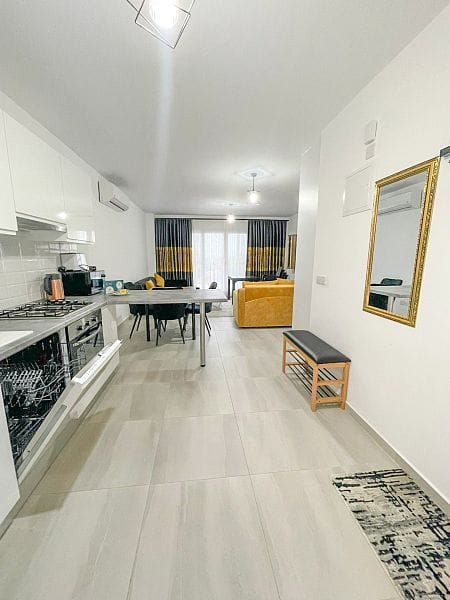 2-комнатные апартаменты 64 м² с террасой 30 м² и прямым видом на море из спальни! - фото № 9