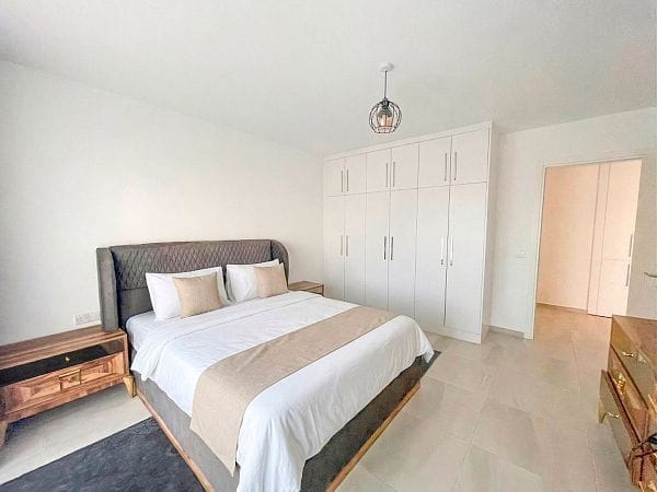 2-комнатные апартаменты 64 м² с террасой 30 м² и прямым видом на море из спальни! - фото № 11