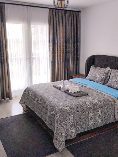 2-комнатные апартаменты 64 м² с террасой 30 м² и прямым видом на море из спальни! - фото № 13