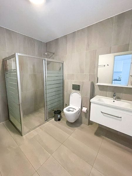 2-комнатные апартаменты 64 м² с террасой 30 м² и прямым видом на море из спальни! - фото № 14