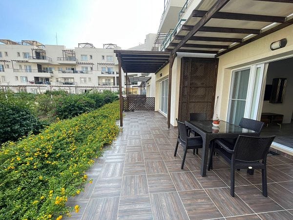 2-комнатные апартаменты 64 м² с террасой 30 м² и прямым видом на море из спальни! - фото № 15