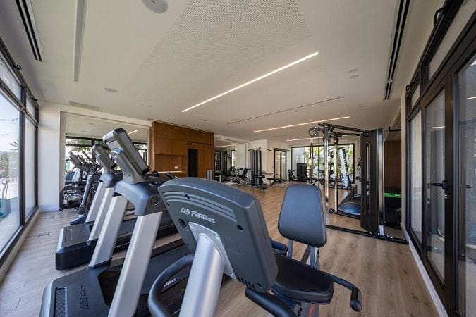 2-комнатные апартаменты 64 м² с террасой 30 м² и прямым видом на море из спальни! - фото № 33