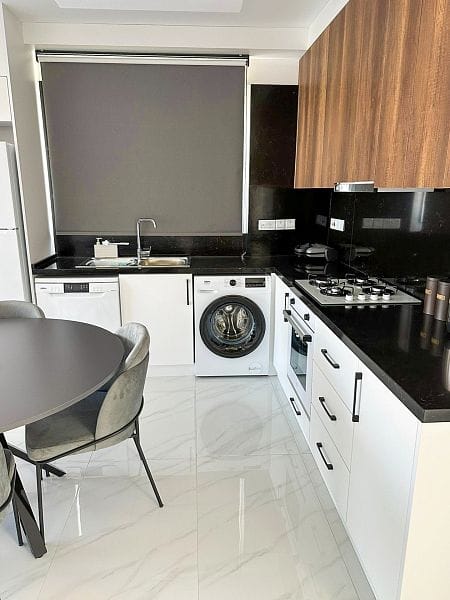 3-комнатные апартаменты 79 м² с балконом в 550 метрах от моря - фото № 6