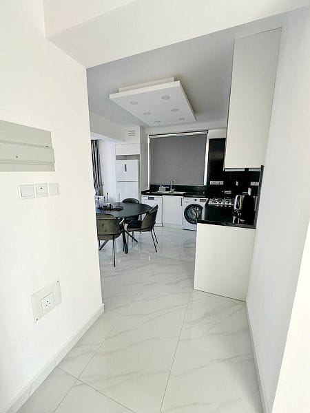 3-комнатные апартаменты 79 м² с балконом в 550 метрах от моря - фото № 8